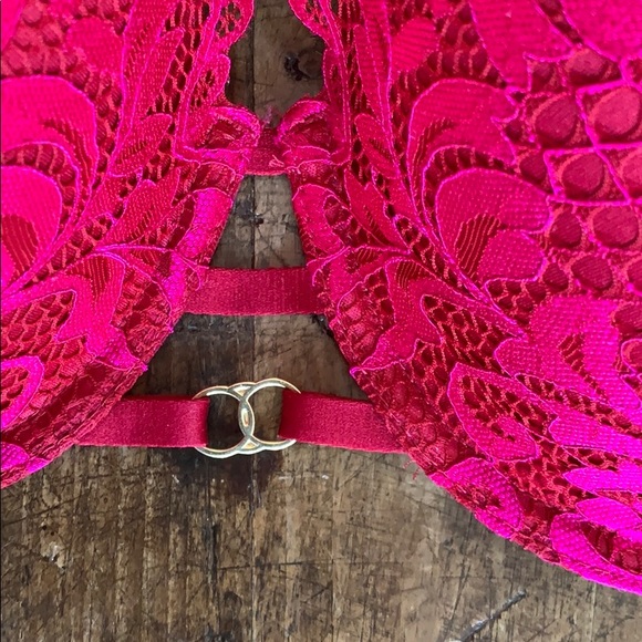 La Senza laced unlined bra💕 - Picture 4 of 7